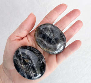Love: Black Moonstone Palm Stone | Psychic