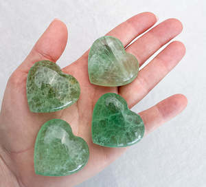 Pisces Season Crystals: Fluorite Mini Heart | Intuition