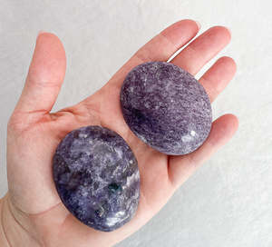 Crystals For Expecting Mums Dads: Lepidolite Palm Stone | Transition