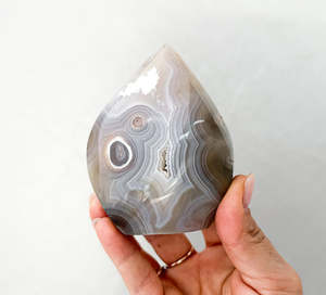 Crystals: Orca Agate Flames | Communication
