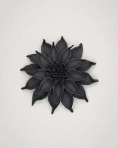 Ceramic: Dahlia in Black