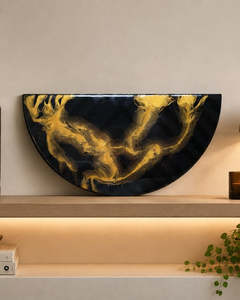 Anna Leyland: Vessels 1 - Black & Gold