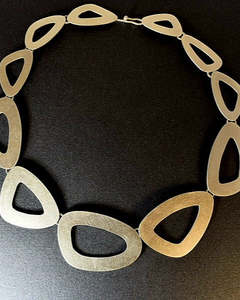 Pebbles Necklace