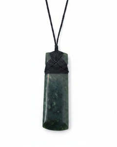 Pounamu: Large Pounamu Toki
