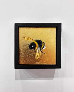 Home Living: Wee Bee V