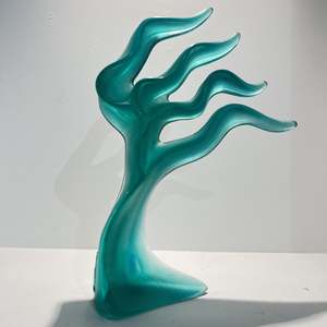 Sofia Athineou: Wild Glass Sculpture