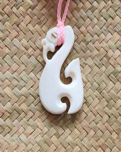 Sitiveni Tupou: Manaia Fish Hook Bone Necklace Pink