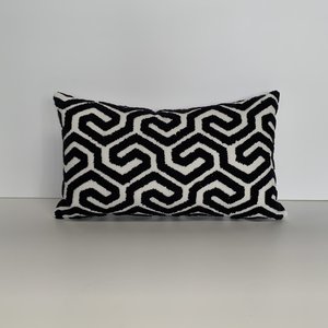 Products: Comdeca Bolster O'Reily Design - Elegant Home Decor - OREILY DESIGN