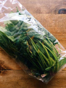 Vegetables: Spinach, bunch