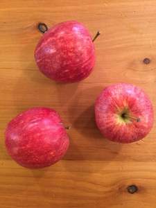 Fruit: Apples 'Royal Gala'