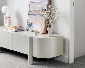 Artifeld Entertainment Unit | Putty