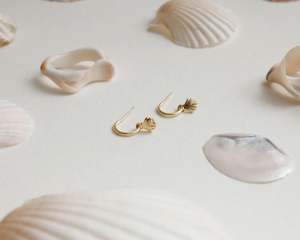 Parfum Jewellery: Sophie | She Shell Hoop Studs | Gold