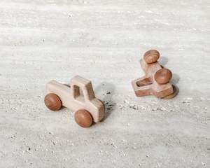 Wooden: Wooden Handled Truck