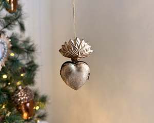 Festivity: Hanging Heart Locket