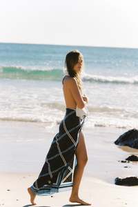 LAND Essentials Check Sarong | Midnight Silk