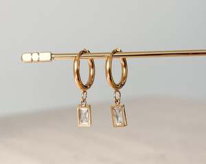 Parfum Jewellery: Saint Sebastian | Baguette Huggies | Clear