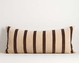 Huxley Lodge Cushion | Natural/Chocolate