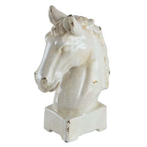 Birds: Horse head cream chic