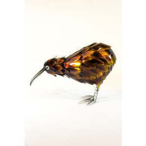 Birds: Small kiwi freestanding
