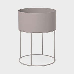 Planters 1: Latte metal round planter