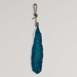 Frontpage: Tui Feather