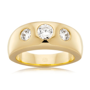 Mens Wedding Ring in Yellow Gold with Three Large Diamonds