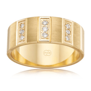 Mens Wedding Rings: Mens Wide Wedding Ring made of Yellow Gold and Diamonds