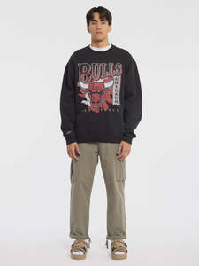 Mitchell Ness: Mitchell & Ness Paintbrush Crew - Chicago Bulls