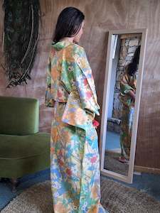 Vintage Kimono: Kimono - Torikotoba