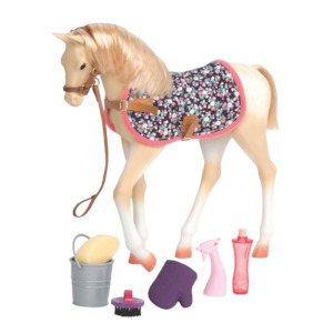 Loyal Pals: Palomino Foal