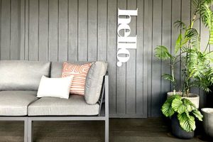 Outdoor Art: HELLO WHITE LISA SARAH - Outside Space