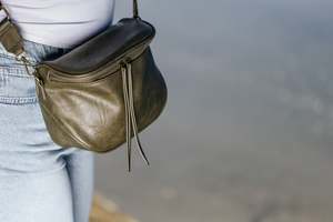 Womens: Moana Rd Waihi Beach Crossbody Bag