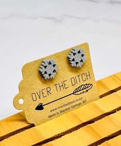 Dome Earrings: Domes - Silver Snowflake