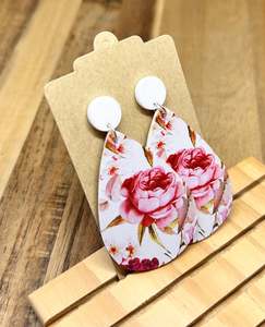 Sale: Dangles - Betty