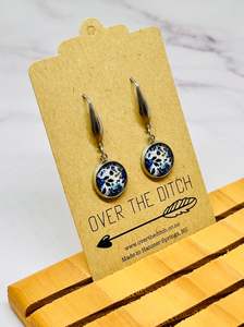 Products: Pendants - Blue flowers on white