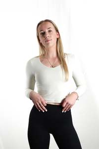 Women's Fitted Crop Long Sleeve - Cream