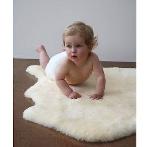 Sheepskins: Auskin Infantcare Short wool Rug