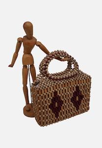 Handbags Clutches And Purses: Diamond Bead Bag