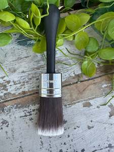 Brushes Accessories: Cling On! Synthetic Shorty FLAT brush