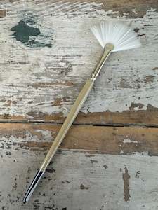 Taklon Fan Brush