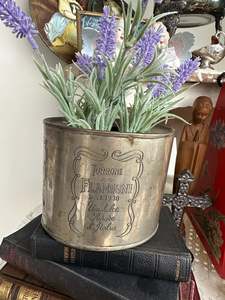 Pm Vintage Finds: Italian Silver Nougat tin