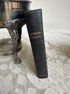 Pm Vintage Finds: Common Prayer Vintage Book black by Cambridge
