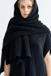U Scarf |  Black O/S