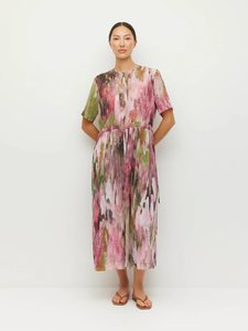 Made: Dima Tunic ( Summer Daze Crush) Rose Ripple