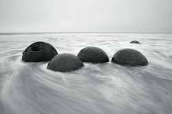 Stuart Mackenzie Buildings: Moeraki Boulders, South Island