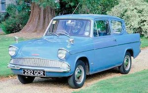 Ford Escort Mk1 Mk2 Window Glass: Ford Anglia 105E Laminated windscreen