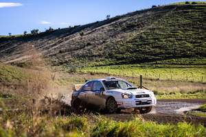 Windscreens: Subaru Impreza N10/12 heated front screen