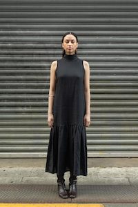 Products: TONGARIRO MAXI DRESS BLACK