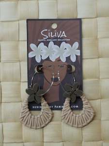 Panikeke Accessories: SILIVA WOOD LORNA HOOPS