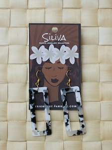 Panikeke Earrings: SILIVA NAYELI DROP